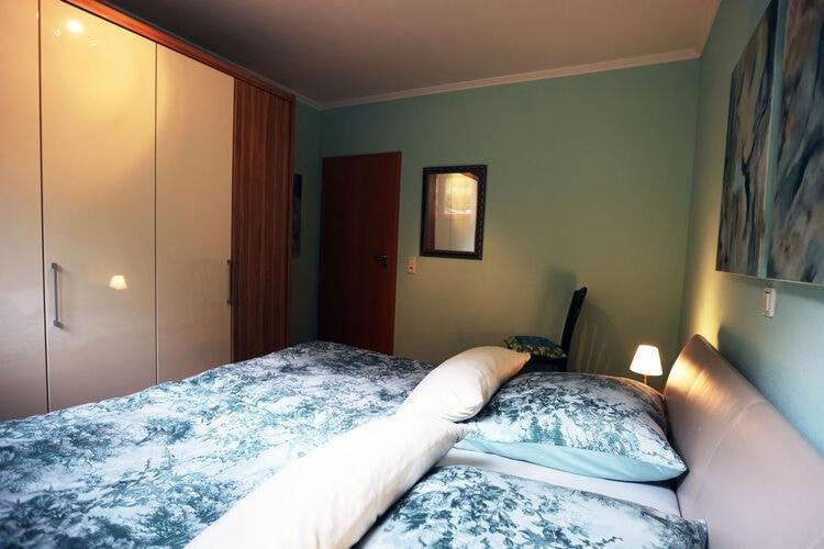 Holiday Flat With Idyllic Garden In Daun Exterior foto